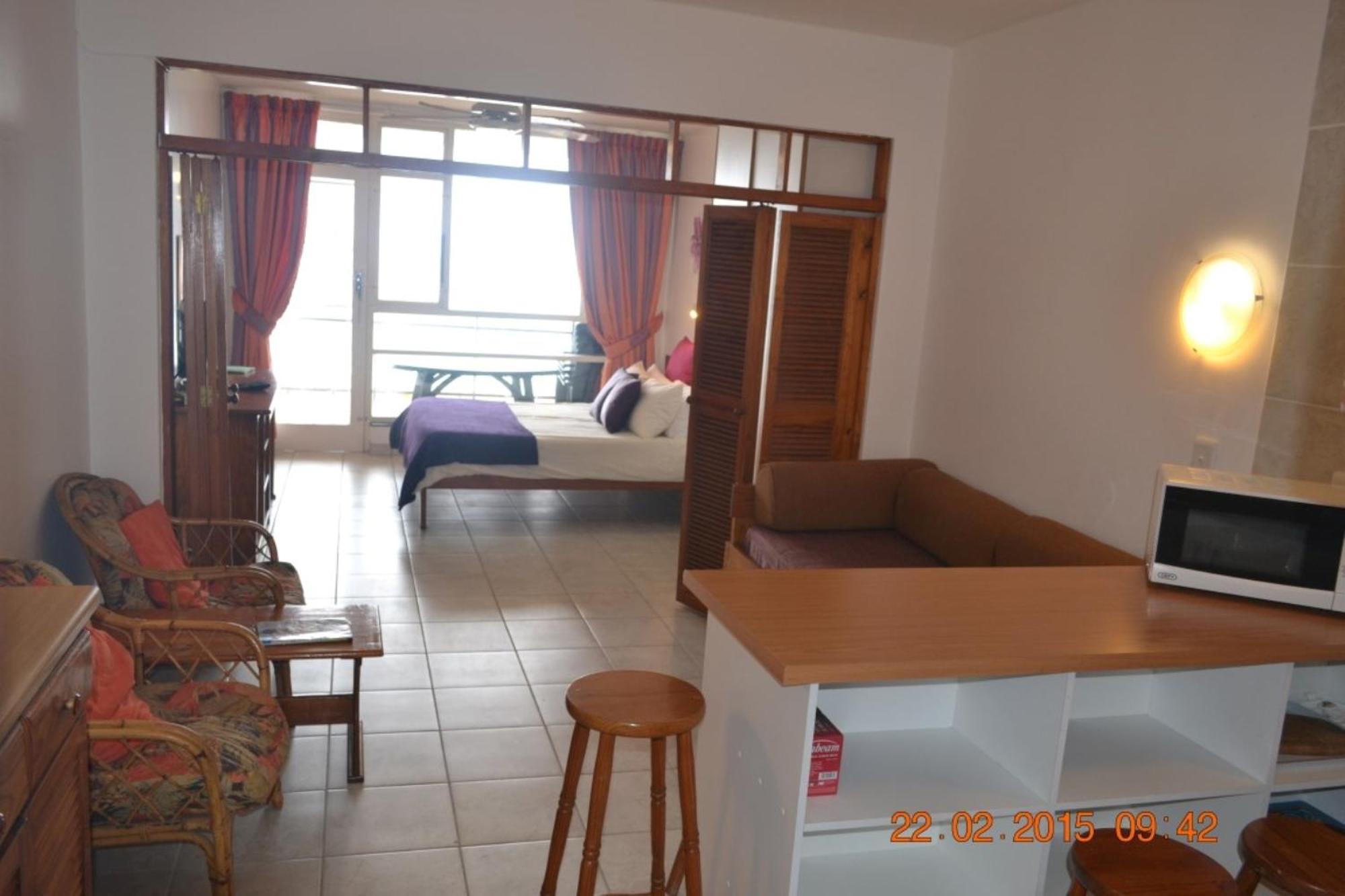 Driftsands Sea View Flats Uvongo Beach Room photo