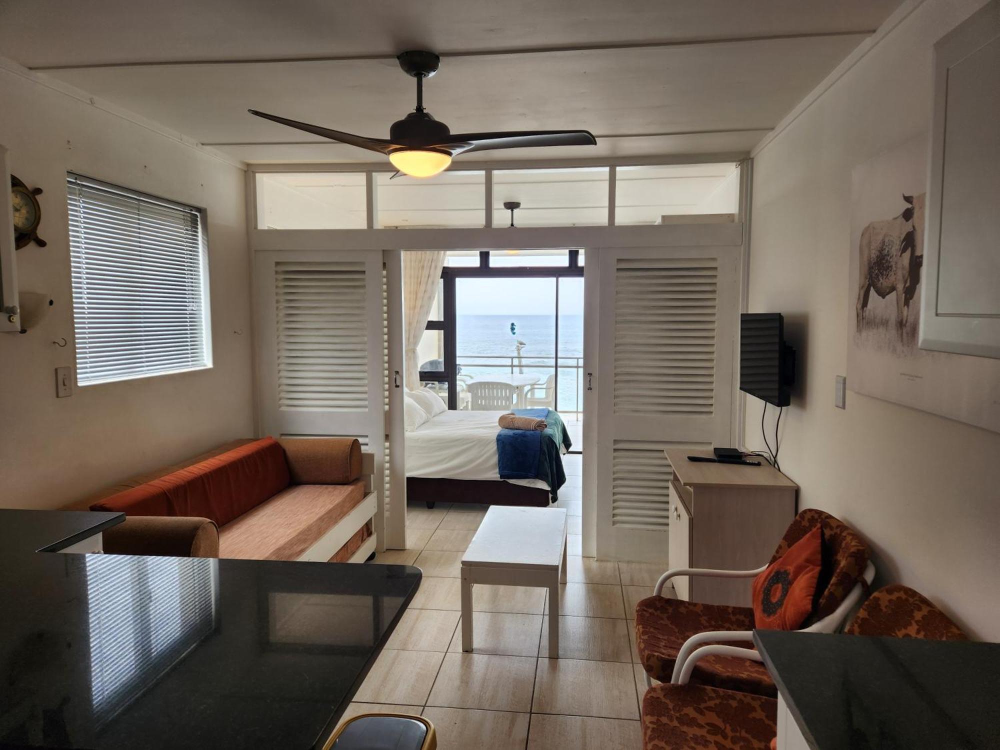 Driftsands Sea View Flats Uvongo Beach Exterior photo