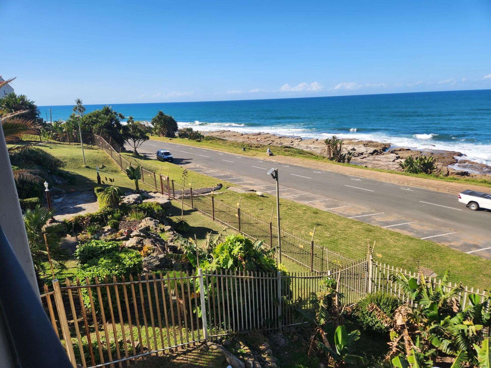 Driftsands Sea View Flats Uvongo Beach Exterior photo
